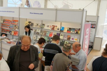 Oficyna Wydawnicza ATUT na Wrocławskim Tanim Książek Czytaniu